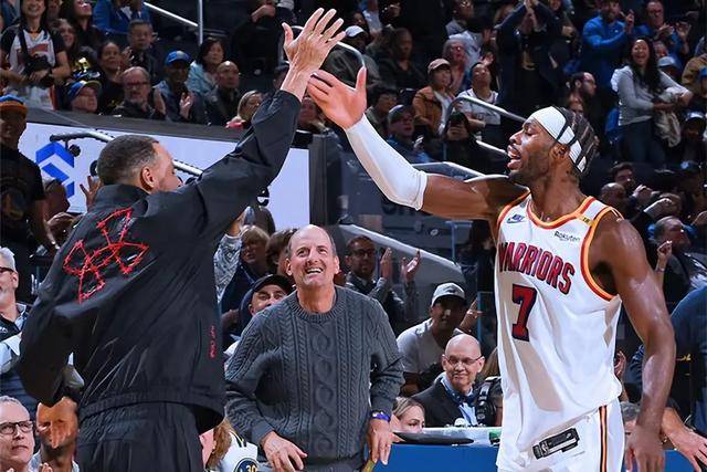 NBA官方分享约基奇媒体日幕后花絮